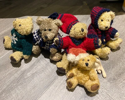 Lot Of 5 Vintage Christmas Bears - Boyds Hugfun International Costco Wholesale - Image 1 of 4