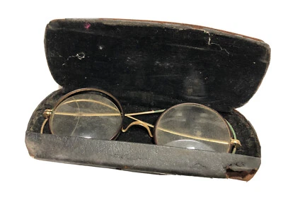 Gafas antiguas doradas de borde completo en estuche metálico Foto 1 de 4