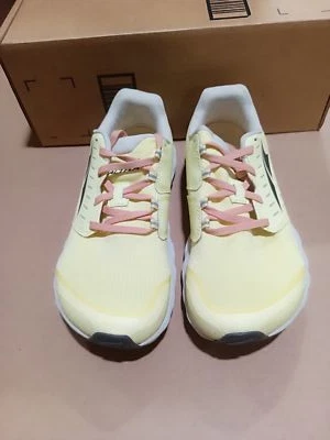 UsadoComo Nuevo_Altra Mujer Superior 5, Amarillo, 6_Amarillo_Talla 6 Foto 1 de 4