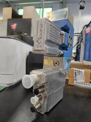 Moog D941-6740C-0001 Servo valve Profibus DP - Image 1 of 2