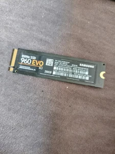 Samsung 960 EVO V-Nand NVMe PCIe M.2 250GB SSD - Afbeelding 1 van 1