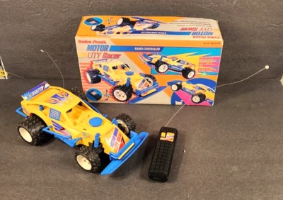 VINTAGE RADIO SHACK MOTOR CITY RACER RC RADIO CONTROLLED BUGGY W/BOX AS IS - Image 1 of 4