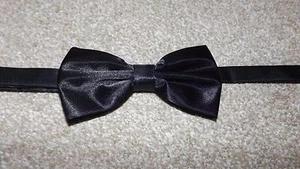 NEW UP TO 18" BLACK SHINY BOW TIE PRE TIED ADJUSTABLE CLASSIC WEDDING TUXEDO TIE - Picture 1 of 3