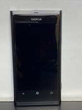 Nokia Lumia 800 - Microsoft Windows 7.8 - Head-Turning Design - Unlocked