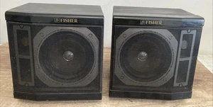 Fisher Altoparlanti Surround Boombox 3 Vie Attaccabili Funziona Ottimo Collegamento Filo - Foto 1 di 9