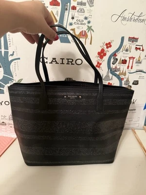 Kate Spade черный блестящий полоски сумка с короткими ручками сумочка Дамская сумка - Изображение 1 из 4