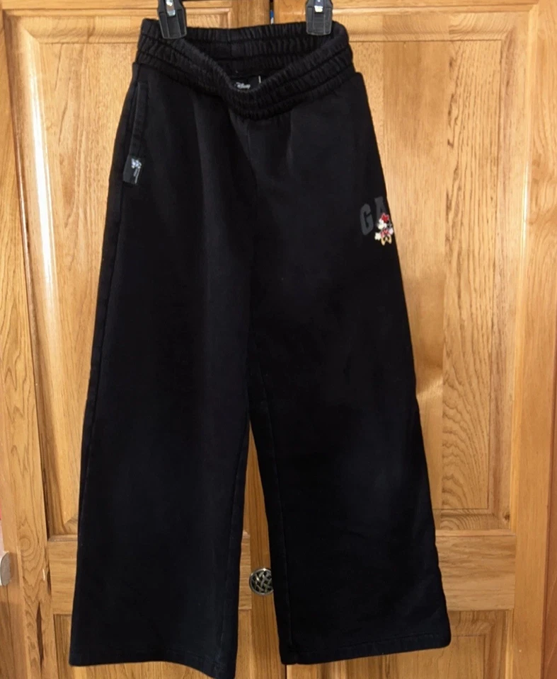 Pantalones deportivos negros Gap para niños y niñas talla 8 Disney Minnie Mouse Foto 1 de 4
