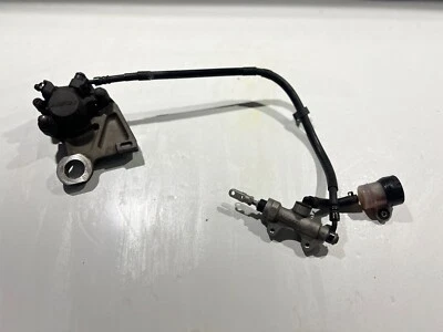 Yamaha YZF-R6 R6 2006-2007 OEM conjunto de freno trasero pinza manguera cilindro maestro Foto 1 de 4