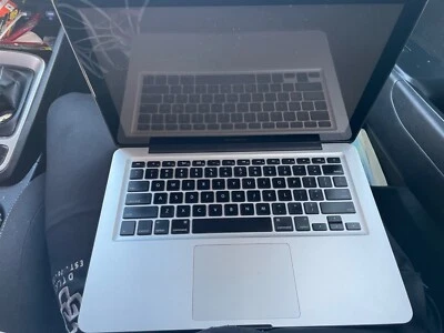 Apple MacBook Pro 15" Mid 2010 A1286 - i5 2.4 Ghz, 8 GB, 500 GB SSD - Image 1 of 4