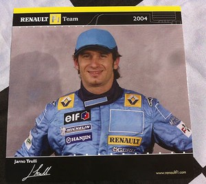 JARNO TRULLI RENAULT FORMULA ONE 2004 TEAM POST CARD SET DRIVER 15cm x 15cm R24