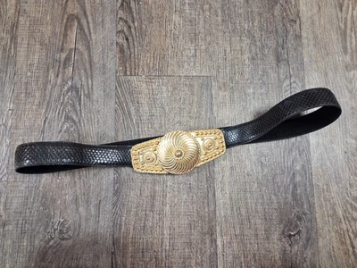 Cinto de fivela retrô anos 80 Rai Freed pele de cobra preta ornamentado tom dourado desgastado GG - Imagem 1 de 4
