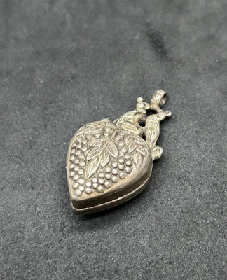 Colgante medallón corazón uva de ley 925 1,5 pulgadas 10,18 g Foto 1 de 4