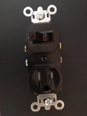 Legrand Pass & Seymour Brown Toggle/Switch Outlet 1P 691TR-CC6 FREE SHIP b - Image 1 of 4