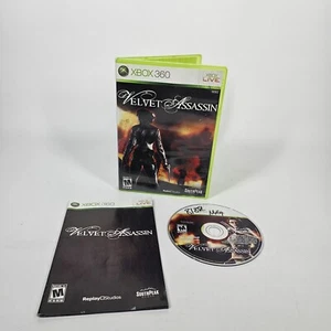 Velvet Assassin (Microsoft Xbox 360, 2009) con manuale, testato, LEGGI - Foto 1 di 7