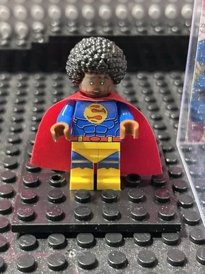 Custom LEGO Sunshine Superman of DC Earth 47 Minifigure - Image 1 of 4