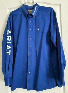Ariat Western Sarga Abotonada Logo Equipo Manga Larga Bolsillo Azul Real Algodón 2XL - Imagen 1 de 7