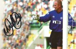 CELTIC: JONATHAN GOULD SIGNED ACTION PHOTO+COA - Picture 1 of 1