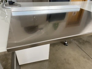 Tagliere Spianatoia Acciaio Inox Satinato Dim L700 X 580 mm cn bordo posteriore - Foto 1 di 3