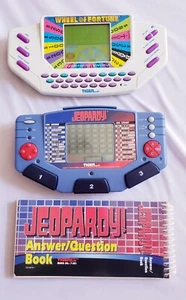 Vintage 1995 Tiger Wheel of Fortune And Jeopardy Cartridge Handheld Video Games - Bild 1 von 9