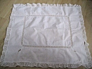 Vtg Antique Cream Irish Lace Insertion SQUARE TABLE TOPPER CLOTH Shabby Chic 1 - Picture 1 of 8