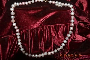 Gorgeous Vintage 18" Pink Freshwater Pearls Necklace w/matching post earrings - Picture 1 of 4