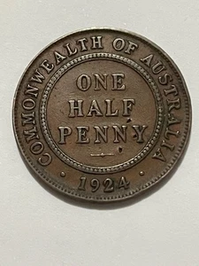 👀AUSTRALIAN 1924 HALF PENNY COIN SCARCE DATE 6 PEARLS DIAMOND ANTIQUE👀 - Picture 1 of 2