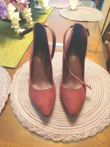 Mia Damen braun Kunstleder Stiletto Pumps Knöchelriemen Größe 7,5 - Bild 1 von 3