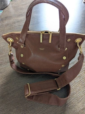 Hammitt Daniel Bag Medium: Mahogany Pebble/Brushed Gold Red Zip - Image 1 of 4