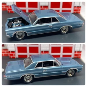 1965 65 Pontiac GTO Hardtop Blu Cappuccio Apertura 1/64 Edizione Limitata - Foto 1 di 10