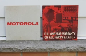 2 carteles publicitarios vintage de tienda de radio de distribuidor MOTOROLA - Imagen 1 de 3