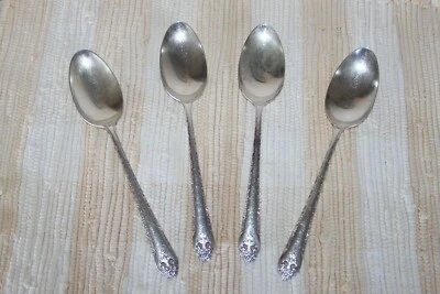 JUEGO DE CUCHARAS SÓLIDAS DE COLECCIÓN HOLMES & EDWARDS (4) CUBIERTOS SP IS '37 ENCANTADORA DAMA Foto 1 de 4