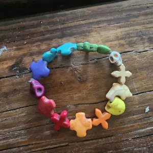Handmade multicolored skull and cross stretch bracelet for women, men and kids - Picture 1 of 3