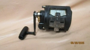 Shimano Triton trolling series 30 sport fishing reel - Picture 1 of 6
