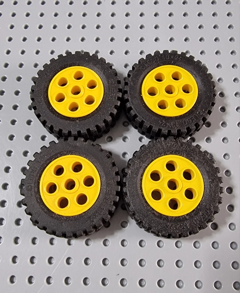 LEGO Technic City Reifen 13x24 Felge Gelb 4 Stück Wheel Tire 2695 A094 - Bild 1 von 1