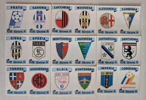 Set 9 Figurine Stickers SCUDETTI BADGE C2 Gir. A CALCIATORI PANINI 1984/85 - NEW - Imagen 1 de 2