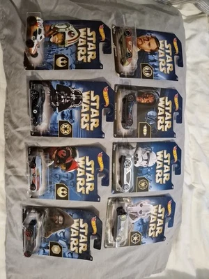 Hot Wheels Star Wars Die Cast Cars Complete Set Of 8. Brand New Ealed On Cards - Image 1 of 4