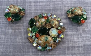Vintage Juliana D&E Demi Parure Easter Egg Rhinestone Brooch Earrings Book Piece - Picture 1 of 6