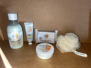 THE BODY SHOP "Almond Milk & Honey" Gift Set Combo of 5 Sensity Dry Skin - Picture 1 of 7