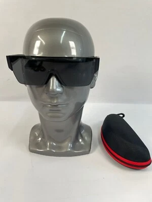 Gafas de sol Burberry B4291 3464/87 negras mate lentes grises Foto 1 de 4