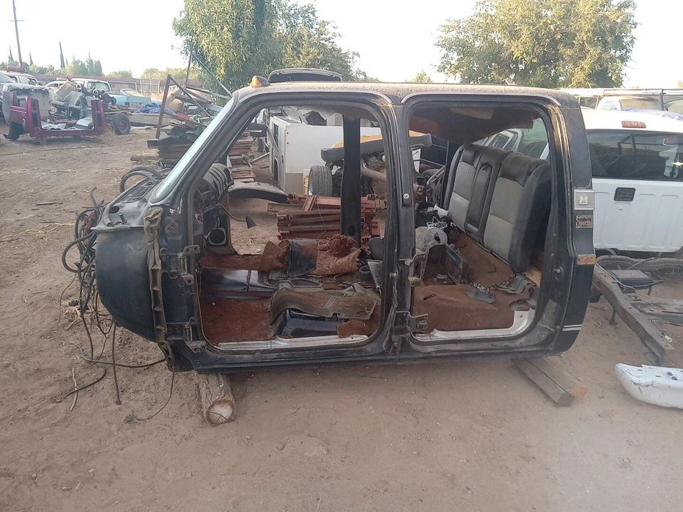  CHEVY, GMC квадратный, кабины стекла. приборной панели проводки, 4 двери, C30/K 30 нужно это ушло!! - Изображение 1 из 4