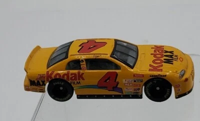 Racing Champions #4 Mike Skinner Kodak 1:64 Stock Car 1998 años 90 juguete Foto 1 de 4