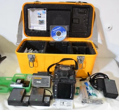 Empalmadora de fusión de fibra única con ranura en V fija Fujikura FSM-18S con cuchilla CT-30  Foto 1 de 4