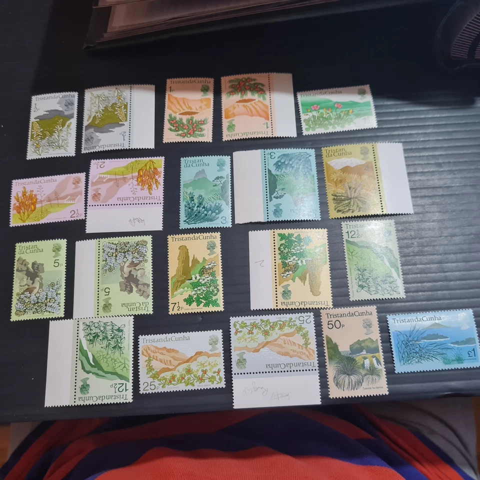 TRISTAN DA CUNHA 1972 SG 158-169 PLANTAS CON INVERTIDO INCLUYENDO SG 166W MNH Foto 1 de 1