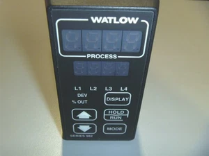 Watlow 1/8 DIN Microprocessor-Based Ramping Controller Model 982C-10CC-ASRR - Picture 1 of 3