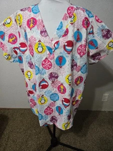 2X Scrub Studio womens medical scrub top Christmas short sleeve two pocket - Picture 1 of 3