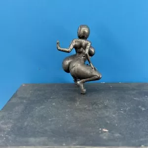 chinese old bronze hand casting sex girl Buttocks mini statue figure collectable - Picture 1 of 11