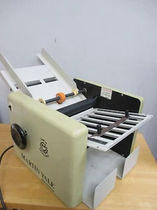 *Hat Probleme* Martin Yale CV7 Auto Ordner *Teile oder Reparatur* *knittert Papier* - Bild 1 von 16