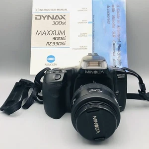 Minolta Maxxum 300si SLR Film Camera Minolta AF Zoom 35-70mm Lens UNTESTED - Picture 1 of 8