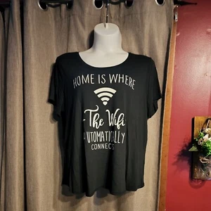 MAURICES RARE FIND BLACK TEE HOME IS WHERE THE WIFI AUTOMATICALLY CONNECTS4998 - Picture 1 of 6