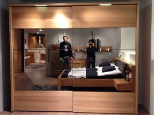 Echt Massivholz Kleiderschrank (Neupreis 3.100€) jetzt *MEGA DEAL"  - Bild 1 von 7